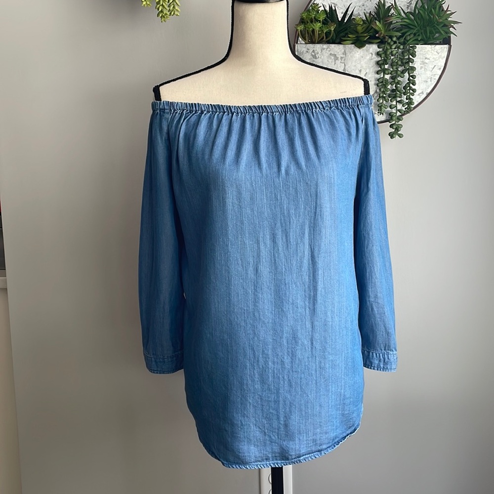 Beachlunchlounge Collection Off the Shoulder Chambray top Size XS